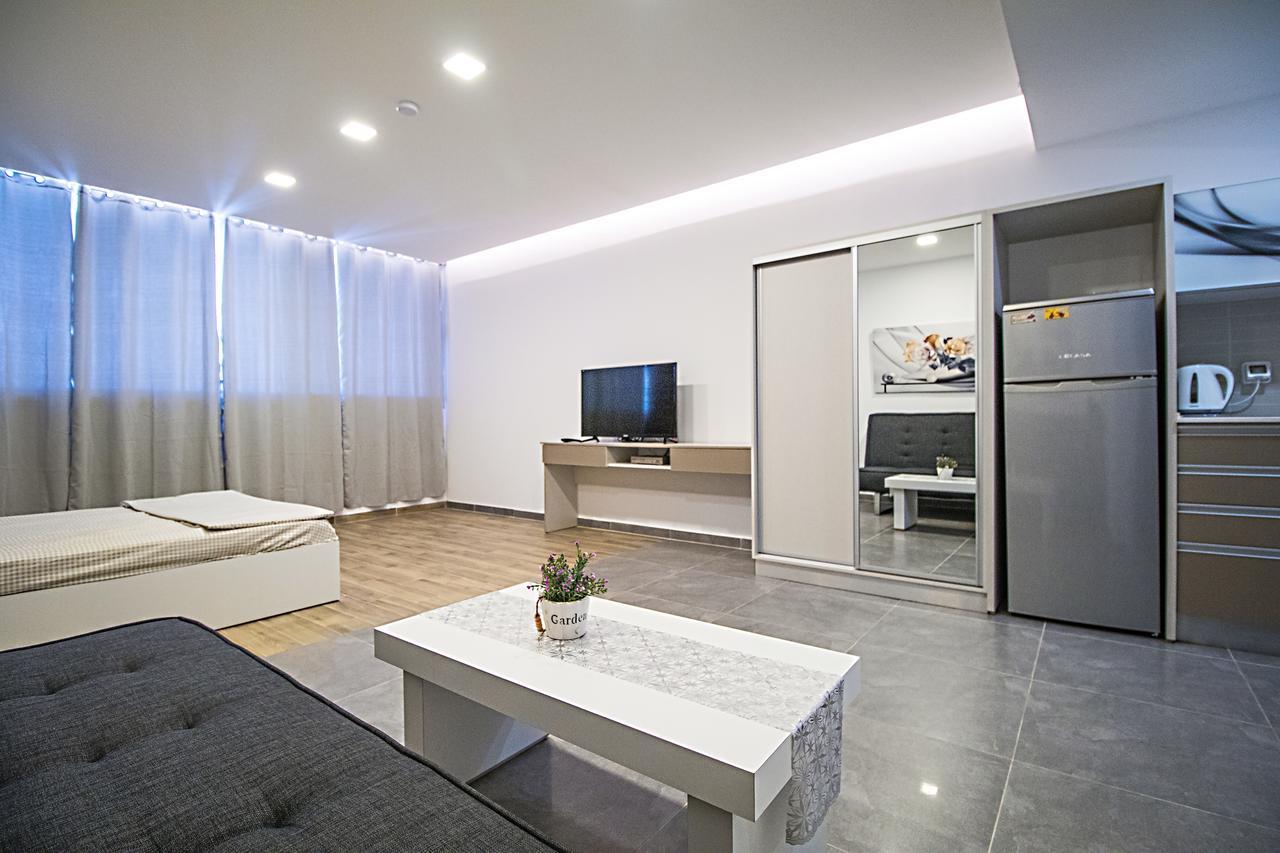 Apart Aparthotel Eilat Exterior photo