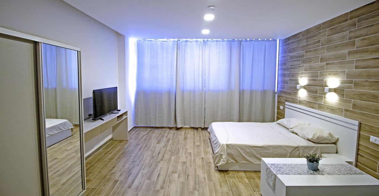 Apart Aparthotel Eilat Exterior photo