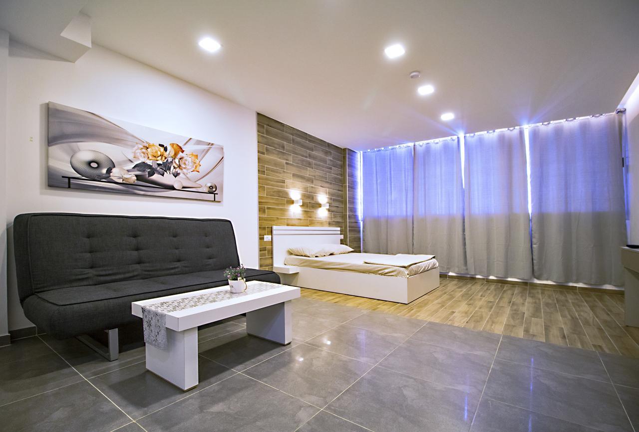 Apart Aparthotel Eilat Exterior photo